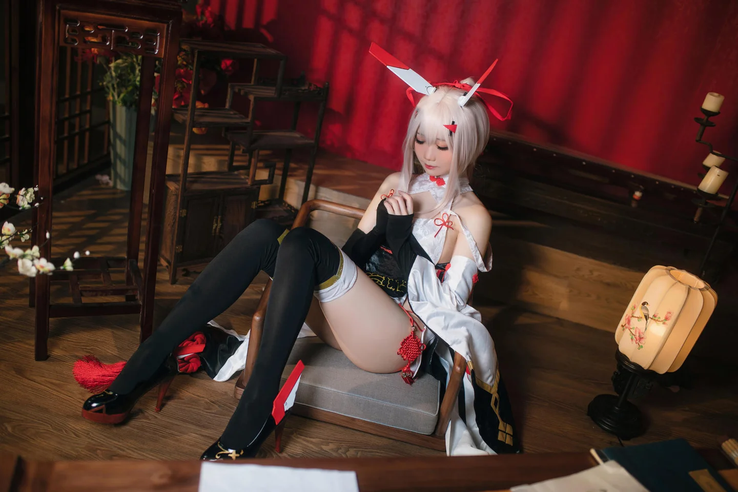 焖焖碳_碧蓝航线·绫波_旗袍_新岁之鬼神_25P_417MB tg@simisebaisi 【丝足阁】009.webp